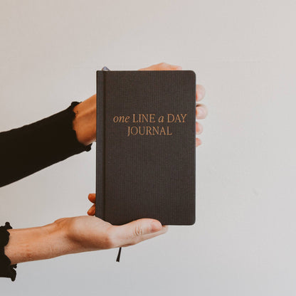 'One Line A Day' Fabric Journal (Black)